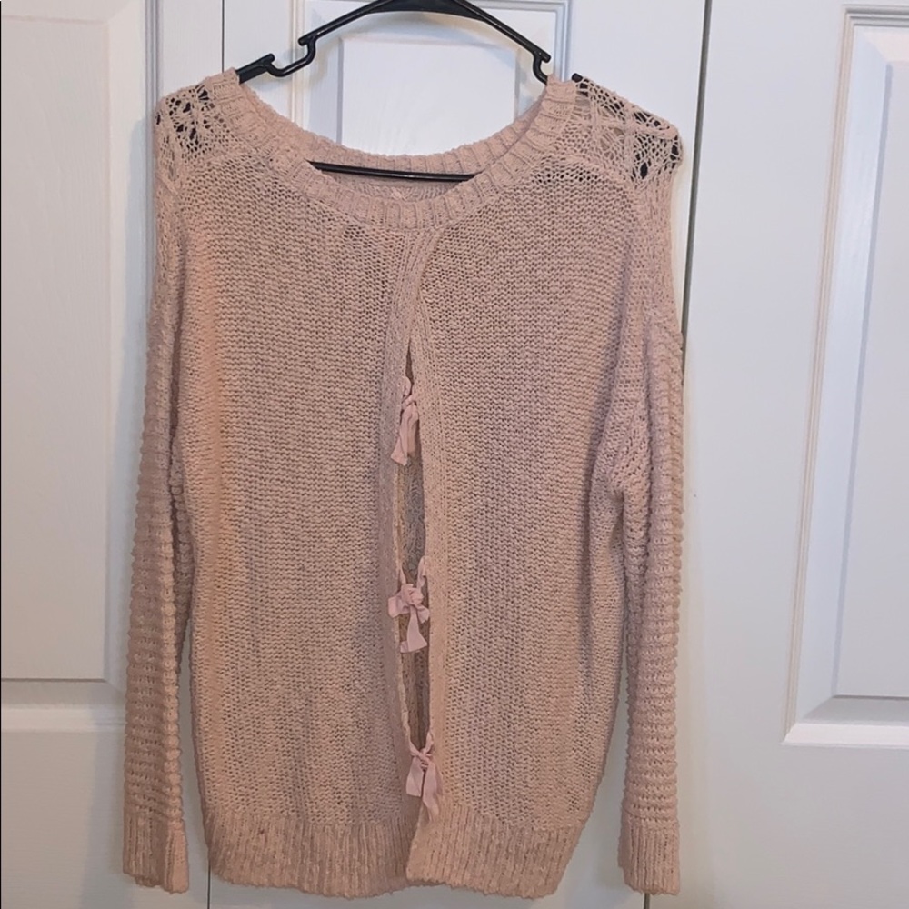 Soft pink sweater - Picture 2 of 2
